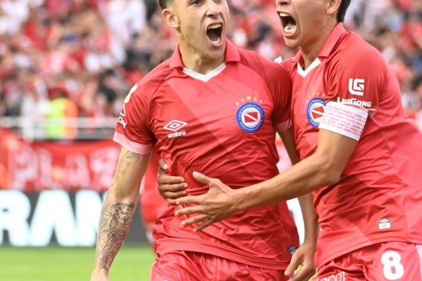 Argentinos Juniors dejó en el camino a Defensa y Justicia para ser semifinalista