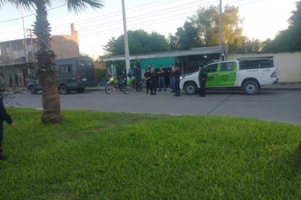 OPERATIVO! Más de 20 personas demoradas  y más de 20 bicicletas secuestradas