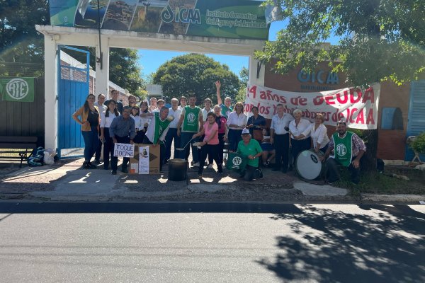 Continúan los reclamos de trabajadores en el ICAA y denuncian persecuciones