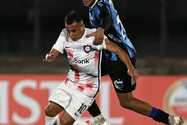 San Lorenzo lo perdió en la última ante Liverpool y quedó muy complicado