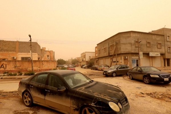 Tormenta de arena en partes de Libia deja un cielo similar al de Marte