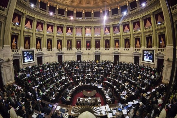 Congreso Nacional: con votos correntinos se aprobó en general la Ley Bases