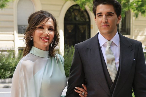 Paloma Lago se convierte en inspiración para las madrinas más elegantes con un diseño de firma madrileña