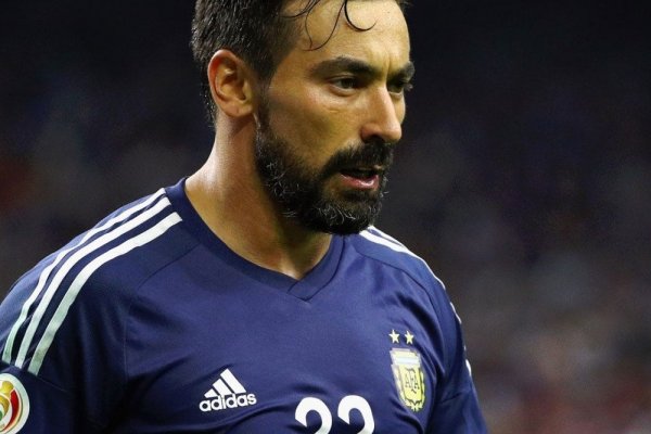 Mientras transita un mal momento personal, celebramos el cumpleaños de Ezequiel Lavezzi