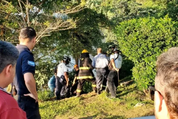 Costanera de Corrientes: mujer cae desde la gruta de la Virgen Stella Maris