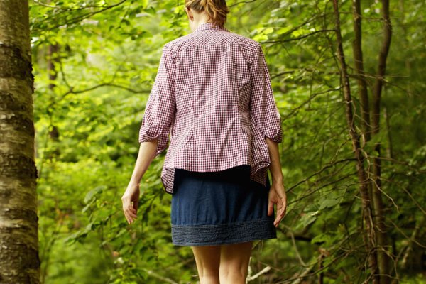 Silent walking: la forma de caminar que calma tu mente mientras pierdes peso