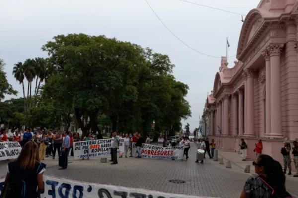 Paro nacional en Corrientes, a los maestros se les descontará el día y qué servicios se verán afectados