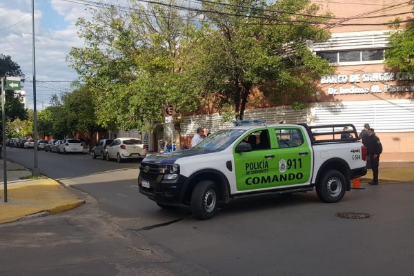 En Corrientes: evacúan Facultad de Medicina por amenaza de bomba