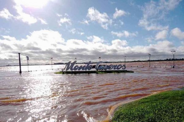 El río Uruguay estacionó su nivel