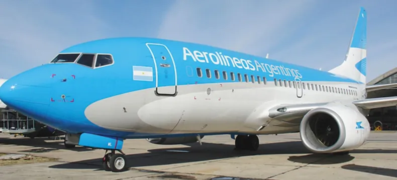 Aerolíneas suspende vuelos a Paraná