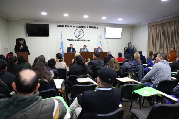 Salud Pública participó de Jornada en Enfermería Gestión en tiempos de crisis