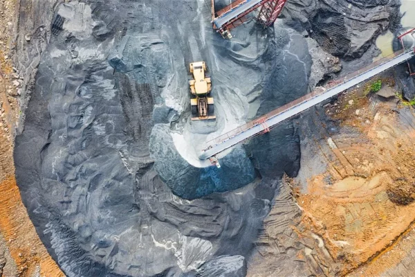 Acciones de empresas mineras: cómo invertir en cobre
