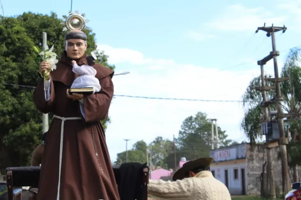 Con misas y mucha música, comienza la fiesta patronal en honor de san Antonio
