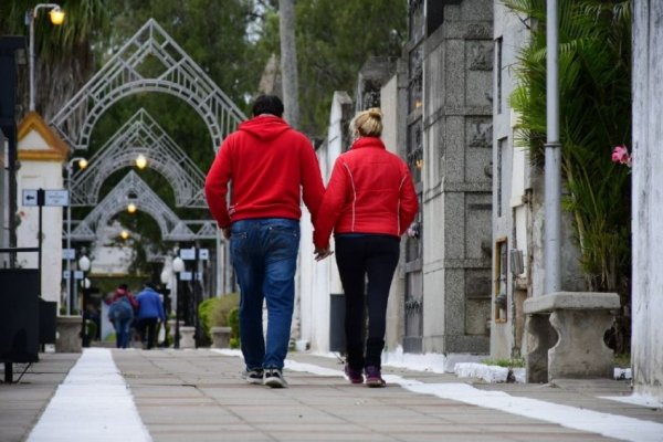 Estarán disponibles turnos para visitar los cementerios por el Día del Padre