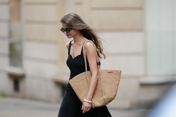 Más allá de Zara, 6 marcas españolas asequibles que ya tienen rebajas de verano