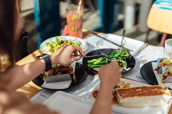Los 20 alimentos con más proteínas saludables que te ayudarán a perder peso