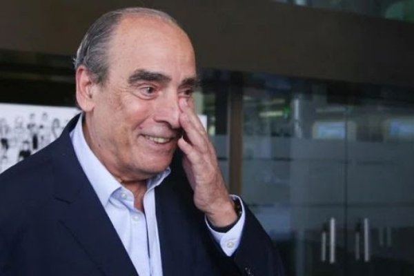 ¿Y CORRIENTES? Francos acordó finalizar obras con gobernadores de Misiones y Santa Cruz