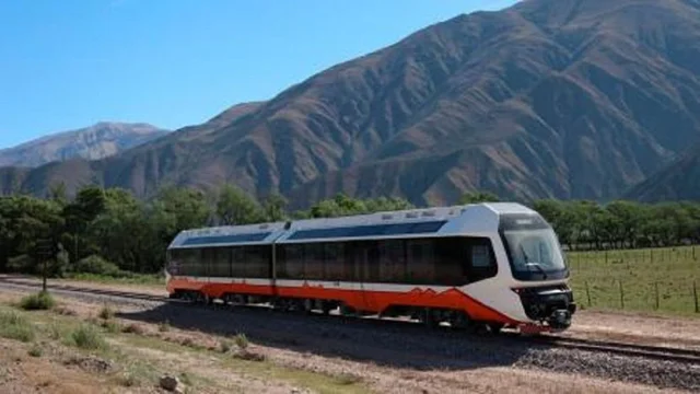 El Tren Solar arrancó a funcionar ayer