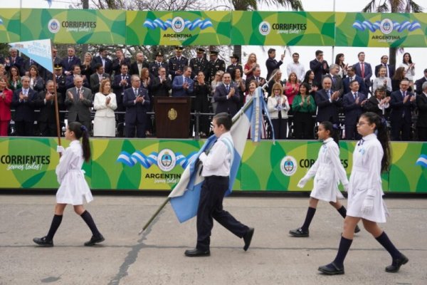 Corrientes: se realizó el tradicional desfile por el Día de la Bandera