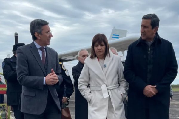 BULLRICH EN CORRIENTES: Habrá “sanciones muy fuertes” a los que difundan información sobre el caso Loan