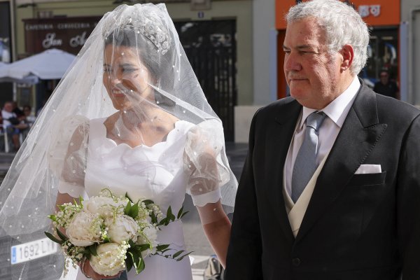 Así ha sido la boda de Natalia Santos Yanes y estas sus invitadas más elegantes