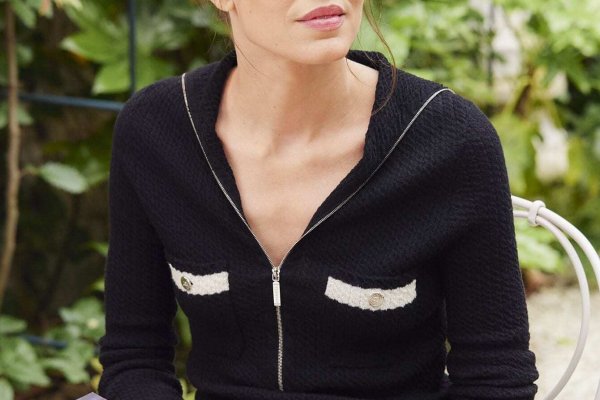 Los 4 libros que Carlota Casiraghi quiere que metas en tu maleta de verano