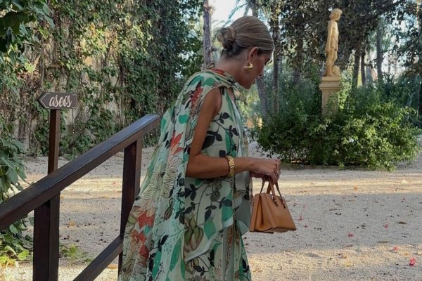 Queremos un vestido de flores tan bonito como el de esta invitada alicantina (ideal, en la boda de su hermano)