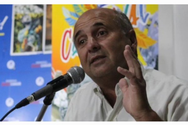 Detenido en una comisaría, intendente correntino presentó su renuncia