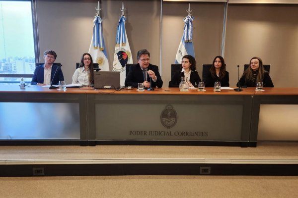 El doctor Luis Eduardo Rey Vázquez participó del Simulacro Federal de Juicios por Jurados