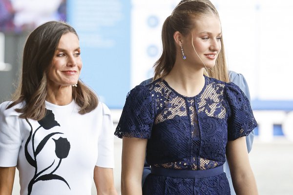 Las sandalias de Letizia en los Premios Princesa de Girona son para invitadas expertas en zapatos cómodos