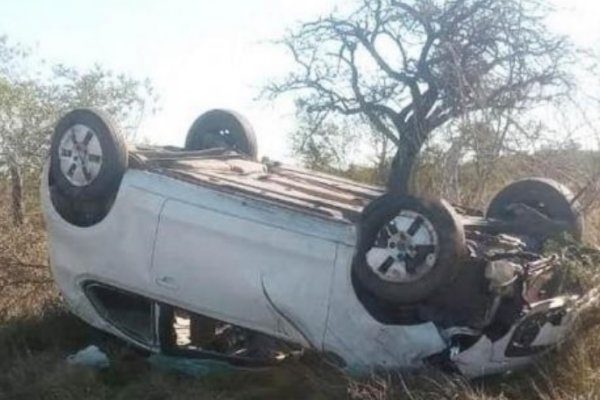 Despiste y vuelco de un vehículo en Ruta Nacional 123