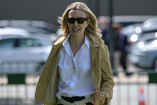 Marta Ortega tenía que llevar los pantalones tendencia de Zara (de 13 euros) con sandalias de lujo