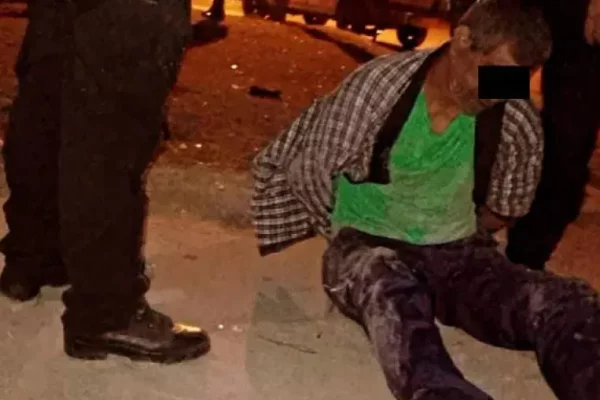 Vecinos justicieros: redujeron a un ladrón cuando salía de robar en una casa
