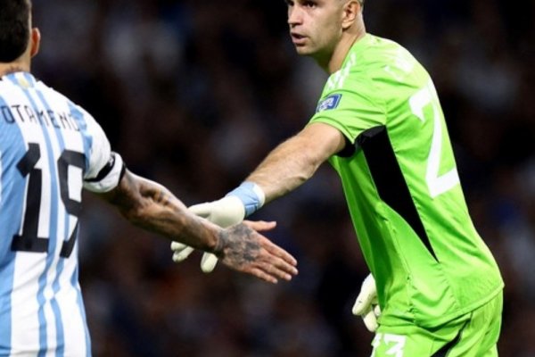 Otamendi, sin filtro sobre Dibu Martínez: 