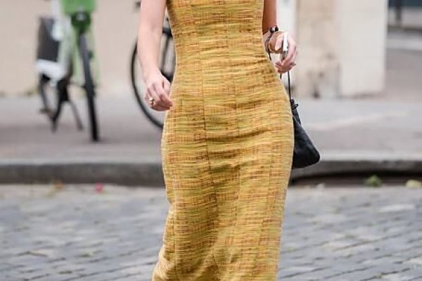 Este jueves de novedades en Zara ha traído los 3 vestidos más bonitos de nueva temporada