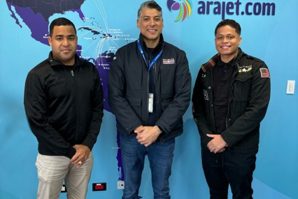 Arajet y Boeing inician segunda edición de su programa académico para cadetes pilotos dominicanos