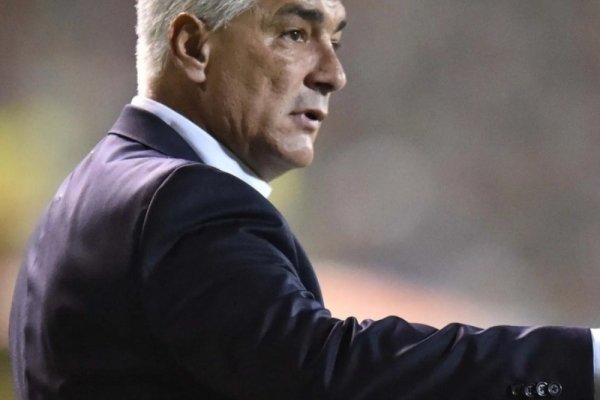 Omar de Felippe vuelve a ser DT de Central Córdoba: 