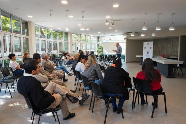 Corrientes: capacitación a docentes de escuelas técnicas
