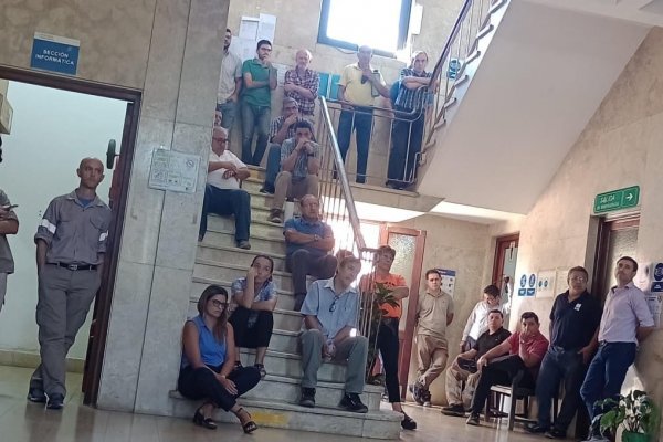 La motosierra libertaria en Corrientes: echaron a la mitad de trabajadores de una delegación nacional
