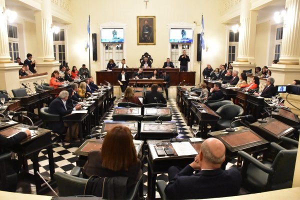 NUEVA SESIÓN! Diputados correntinos trataron varios temas