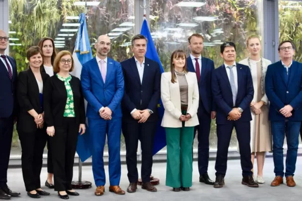 Zdero recibió a representantes de la Unión Europea para atraer inversiones extranjeras