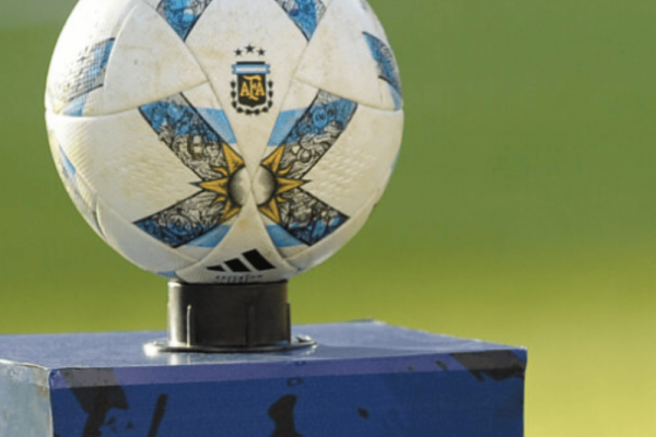 Un nuevo DT del fútbol argentino deja su club: 