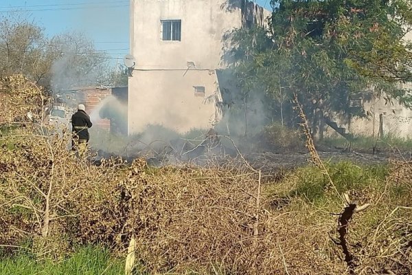 Bomberos debieron atender dos incendios en menos de dos horas