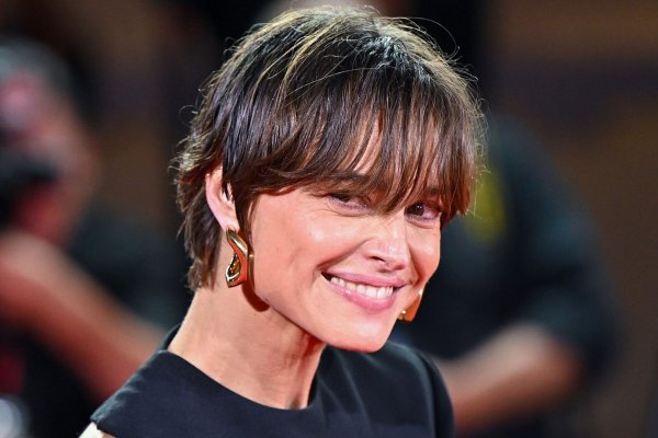Este corte de pelo corto es el que recomiendan los peluqueros a todo el mundo para cambiar de look