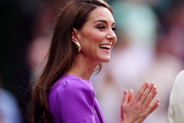 Kate Middleton anuncia que ha terminado su tratamiento de quimioterapia con un emotivo vídeo  junto a toda su familia