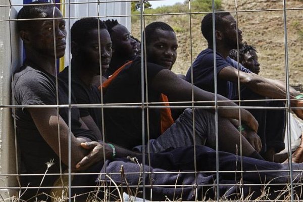 Hemos pasado 3 días en El Hierro: así son los migrantes que llegan en cayuco