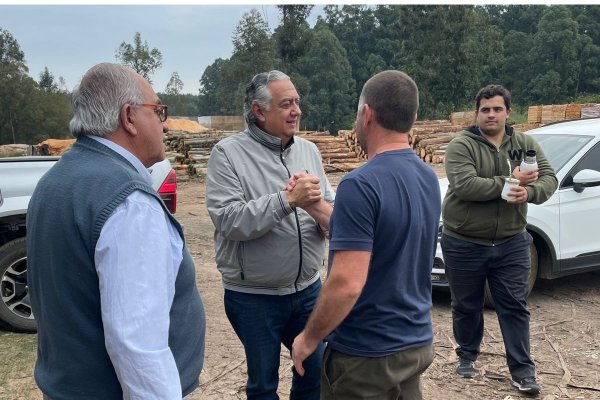 Cassani desarrolló una intensa agenda de trabajo en el interior provincial
