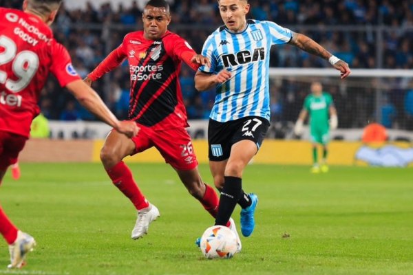 Racing goleó a Paranaense y clasificó a semifinales de Copa Sudamericana