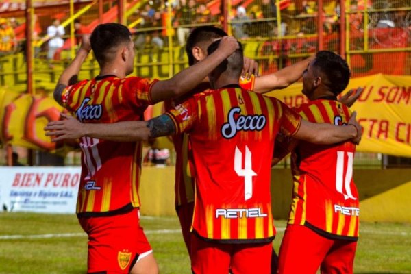 Boca Unidos venció por 4 a 2 a Camioneros