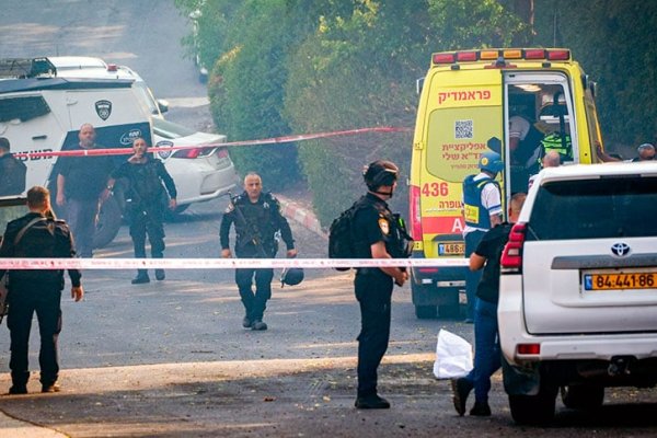 Golpe por golpe: Hezbollah lanza 150 misiles contra el norte de Palestina ocupada por israelíes